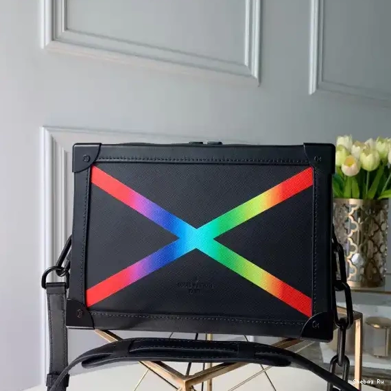 Louis TRUNK SOFT Vuitton 0529